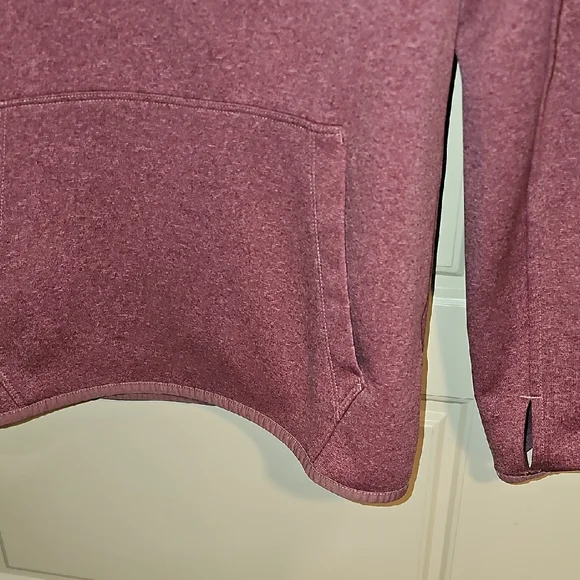 The North Face- Women's Dusty Rose Hoodie. Size M - Picture 5 of 7